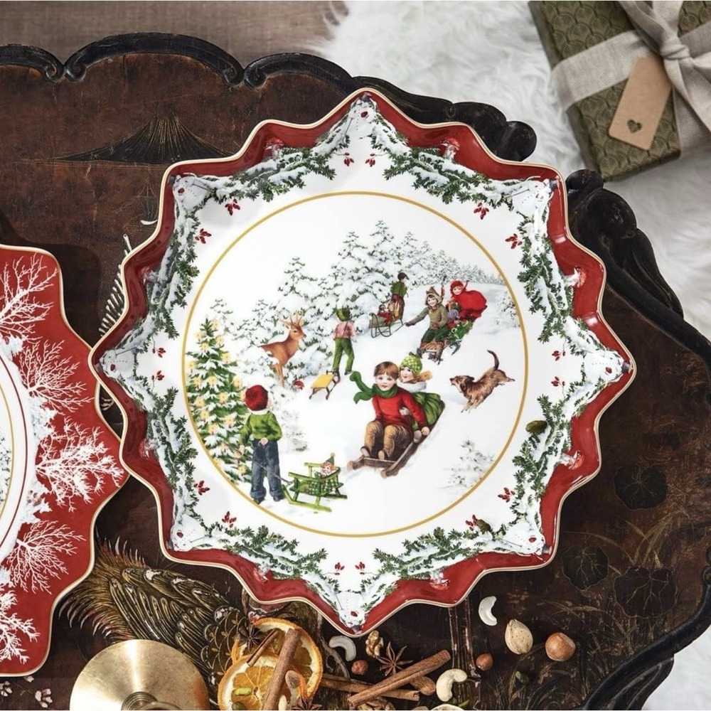 Villeroy & Boch Toy's Fantasy Sleigh Ride Christmas Pastry Cookie‎ Plate 15.25"